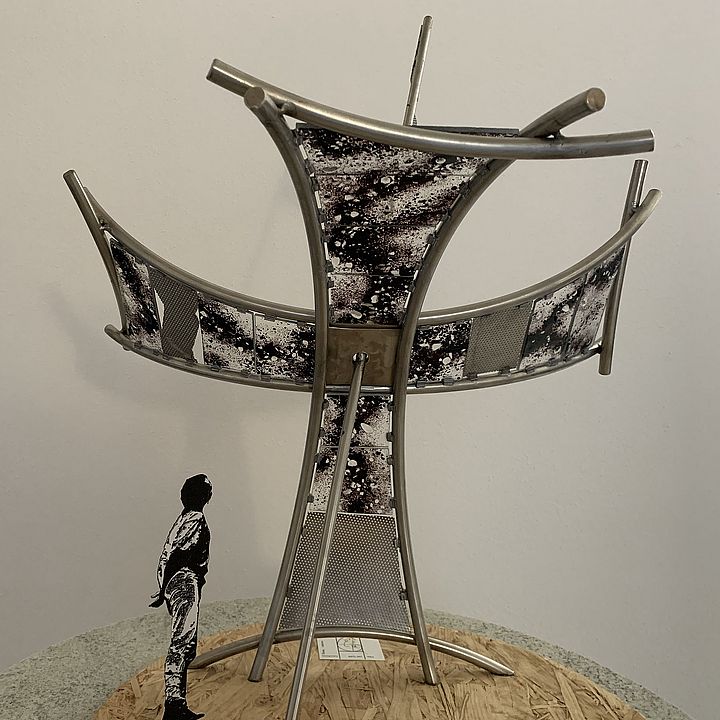 Schwebendes Tatzenkreuz - Leo Drechsel - Rednitzhembach
