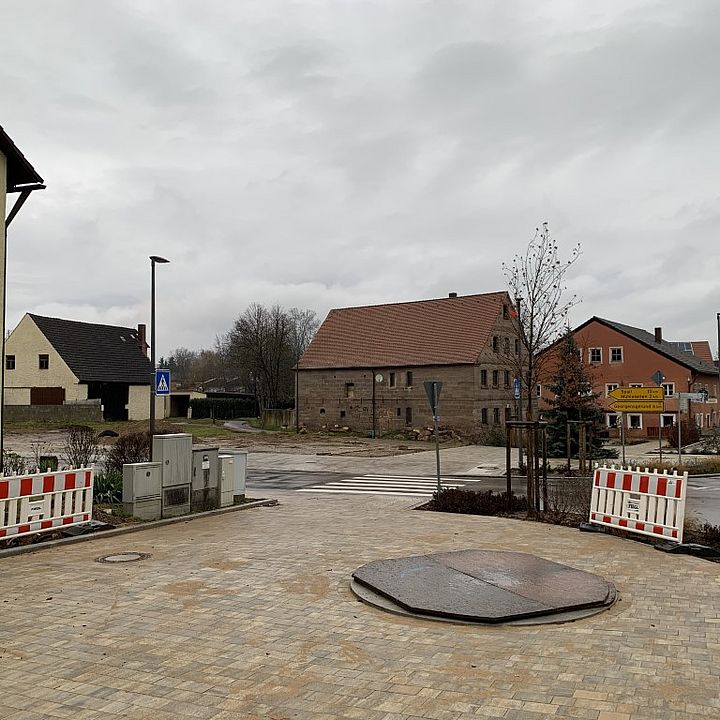 Brunnenplatz Röttenbach Dez 2020 Bild: KEF