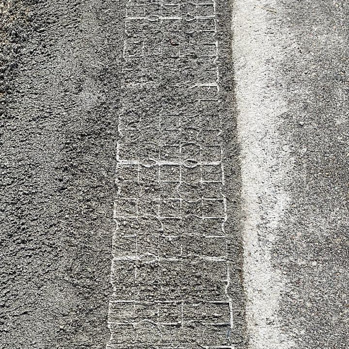 Bankettbefestigung - Befestigungsplatten, gefüllt mit Beton Bild: KEF