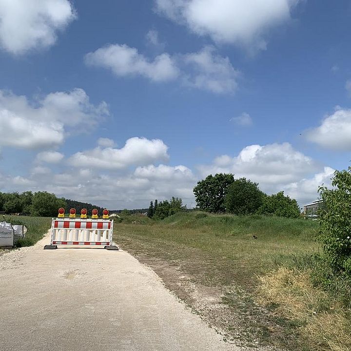 Hergerichteter Fußweg zum Festplatz Bild: KEF