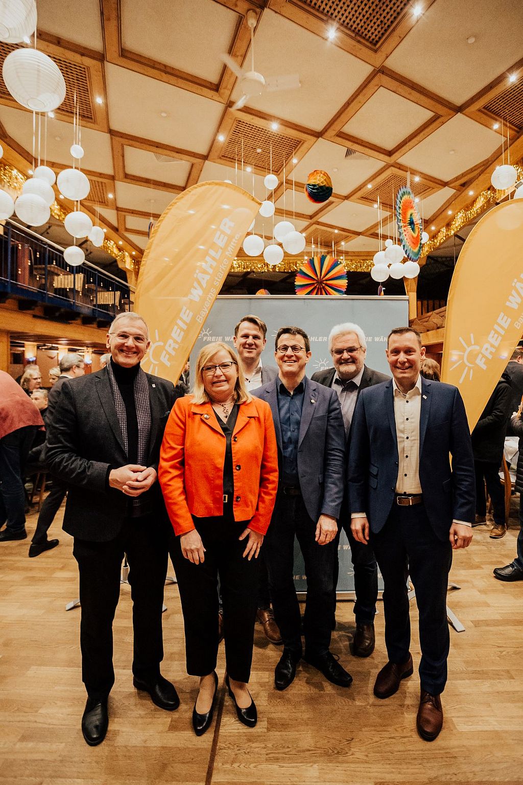 MdL W. Hauber, MdL G. Schmidt, M.Würth, Landratskandidat H.Bauz, W. Schnell & Bezirkstagspräsident A.Kroder Bild: Rainer Kühn