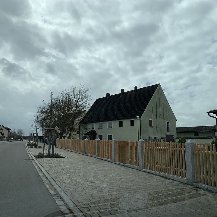Zaun Weißenburger Str.  Bild: KEF