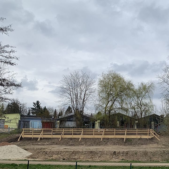 Kindergarten Röttenbach - Außenlage Erweiterung am" Edibuck" Bild: KEF