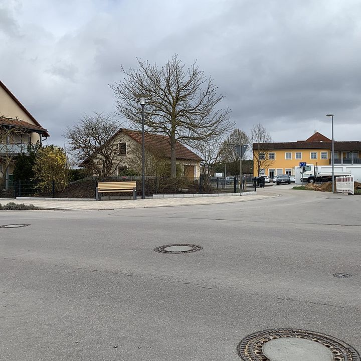 Bank Weißenburger Str. Bild: KEF